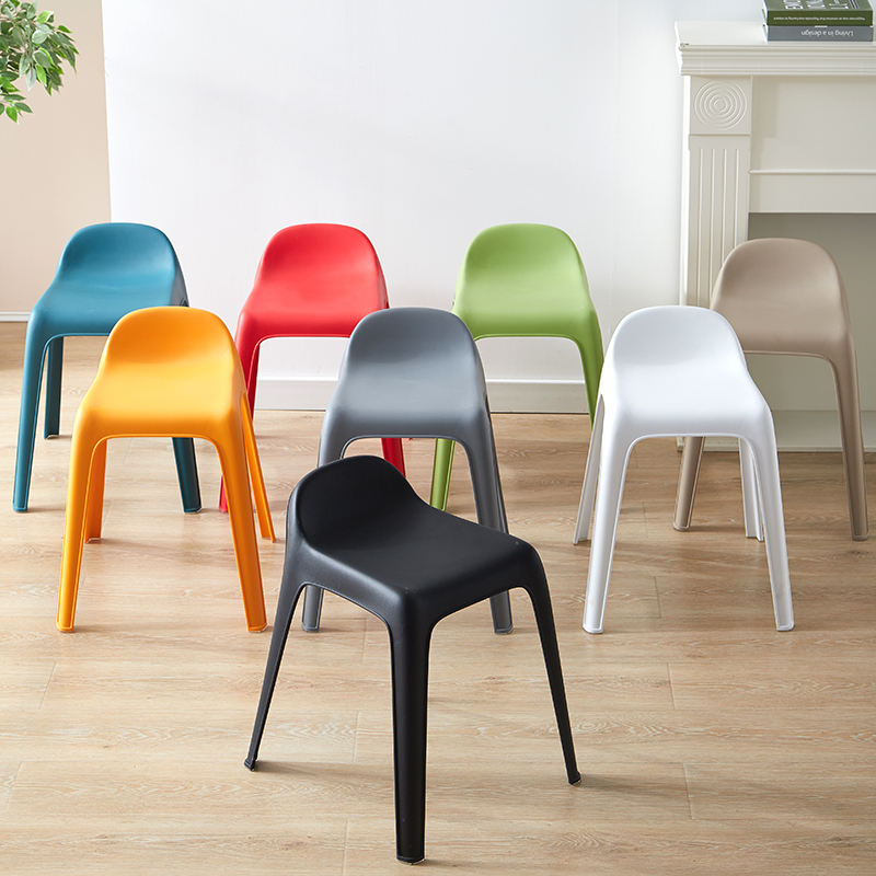 Curved Backrest Plastic Chair