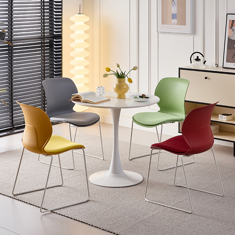 Dual-Base Contoured Plastic Chair